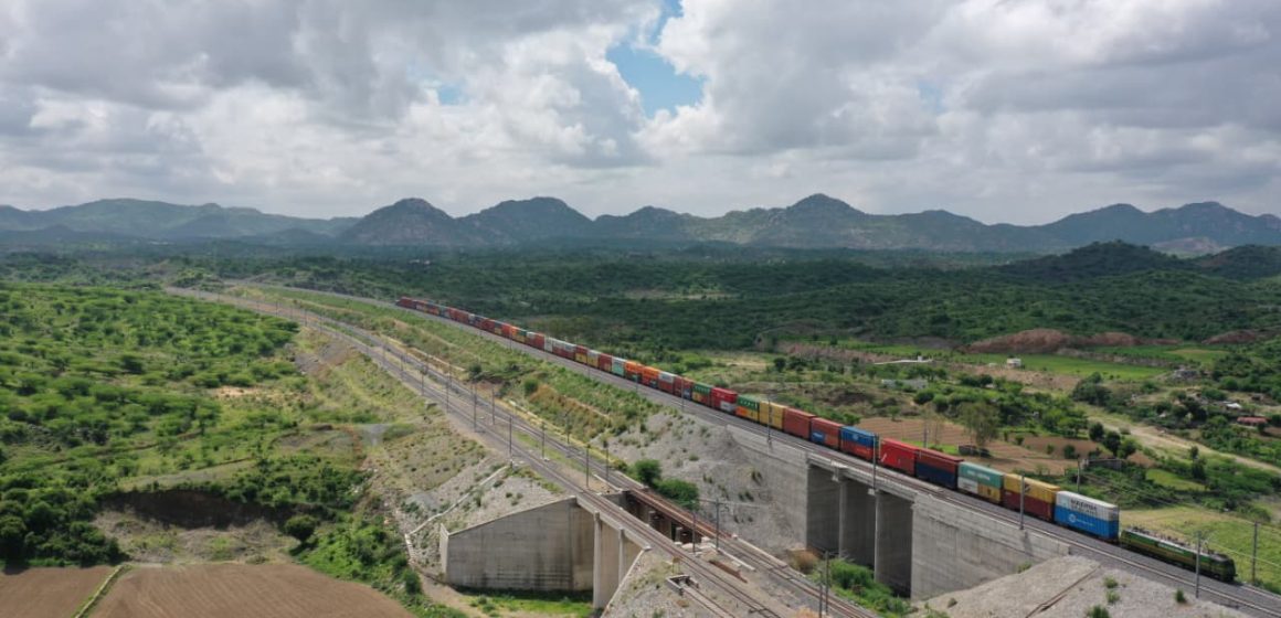 DFCCIL Rapid Cargo Debuts on WDFC with Amazon Onboard DFCCIL Rapid Cargo Debuts on WDFC with Amazon Onboard