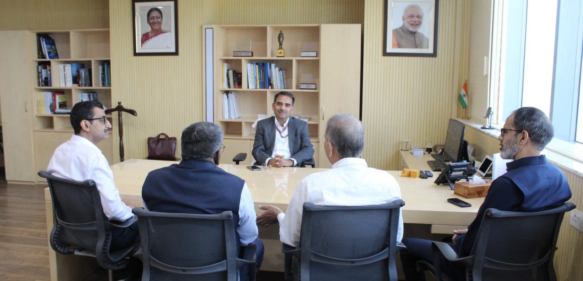 Alok Tiwari Takes Additional Charge as DFCCIL MD, Pushes Tech‑Driven Freight Corridor Agenda Alok Tiwari Takes Additional Charge as DFCCIL MD, Pushes Tech‑Driven Freight Corridor Agenda