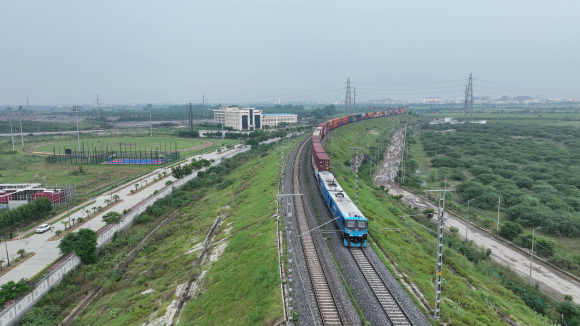 DFCCIL Advances East-West Freight Corridor with Stakeholder Push on Financing and Construction
