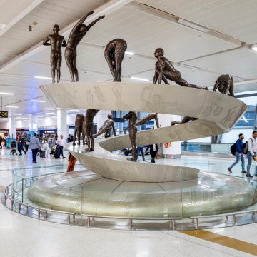 Delhi Airport Unveils Multi‑Lingual Passenger Guide Under #DELCares