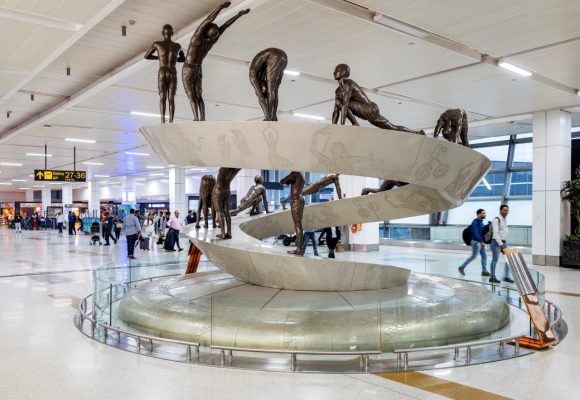 Delhi Airport Unveils Multi‑Lingual Passenger Guide Under #DELCares