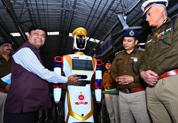 Indian Railways Deploys Humanoid Robot ASC ARJUN at Visakhapatnam for Smart Station Security