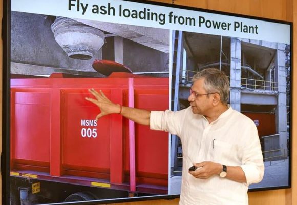 Railway Minister Vaishnaw Unveils Eight New Freight Reforms