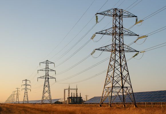 India’s Power Grid Crosses 500,000 Circuit Km, Marks 71.6% Growth Since 2014