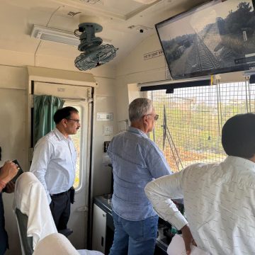 Near Western Dedicated Freight Corridor Completion, DFCCIL Chief Inspects JNPA‑Vaitarna Stretch Near Western Dedicated Freight Corridor Completion, DFCCIL Chief Inspects JNPA‑Vaitarna Stretch