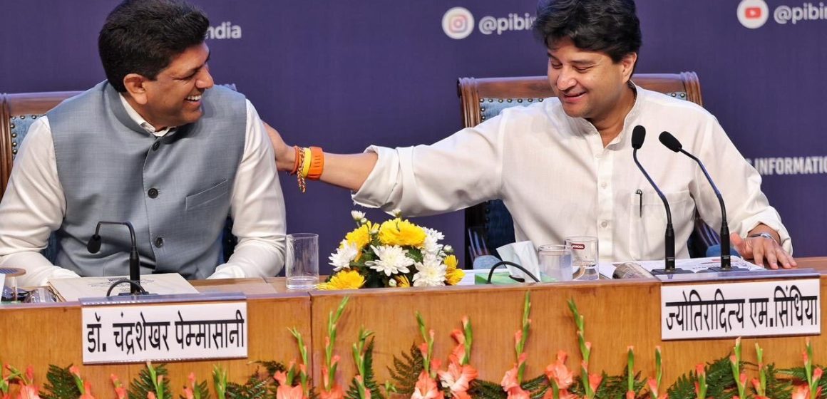 India Post Preps to Reboot as Logistics Giant Under Scindia’s Watch