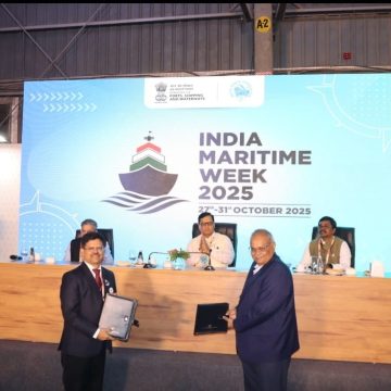 Sembcorp Signs Green Hydrogen MoUs with Indian Ports at Maritime Week 2025 Sembcorp Signs Green Hydrogen MoUs with Indian Ports at Maritime Week 2025