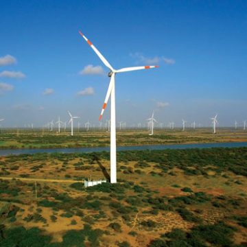 Suzlon Commits to Full EV Fleet by 2035, Targets 24% Emissions Cut Under Global EV100 Pact
